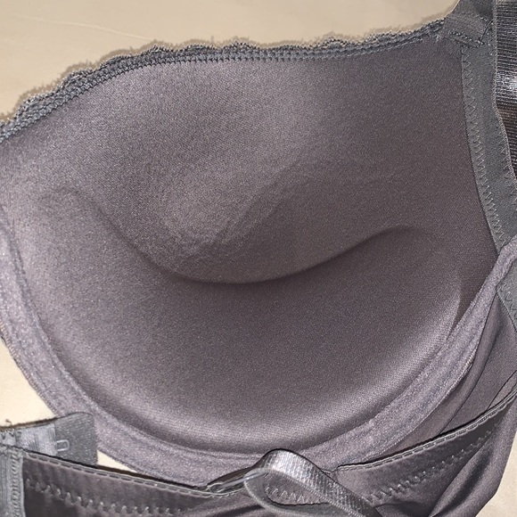 Simply Emma Bra New with out Tags - Picture 3 of 6